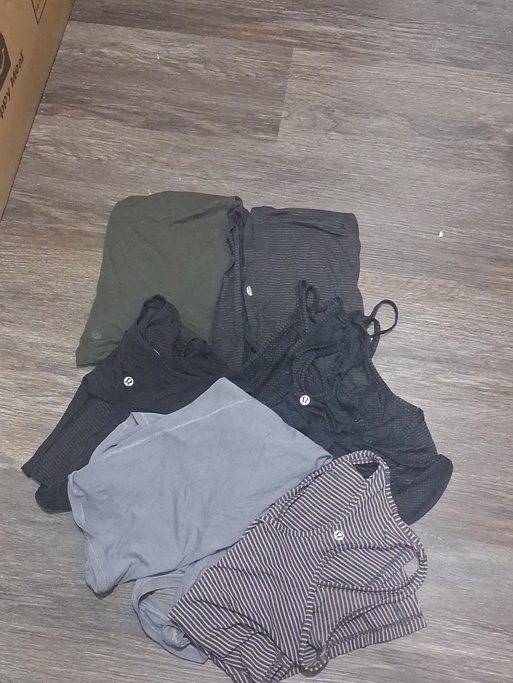 Lululemon 6 Assorted Tank Taps Black, Gray, Olive, Striped